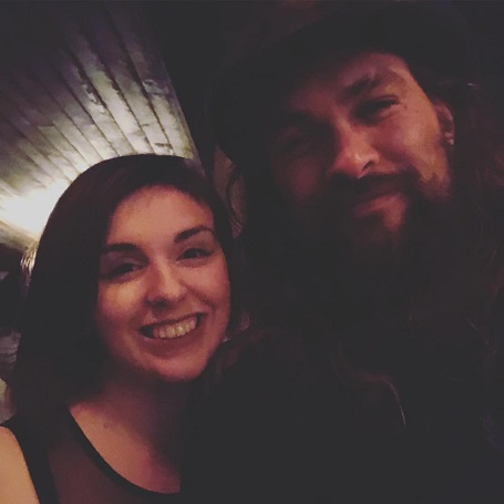 Bree Klauser clicking selfie with Jason Momoa.