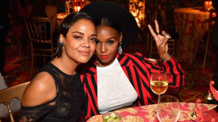 nippet of Janelle and Tessa having a dinner.