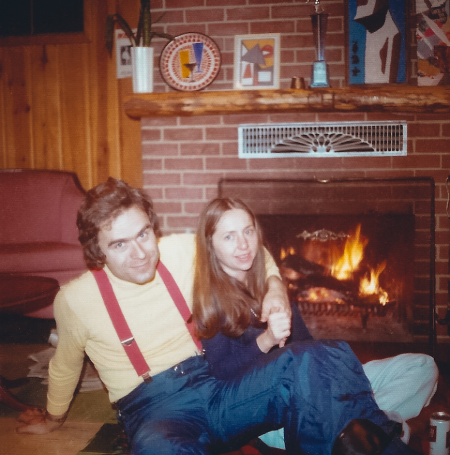 Ted Bundy's ex-girlfriend Elizabeth Kendall tells her story in Amazon Prime Video.