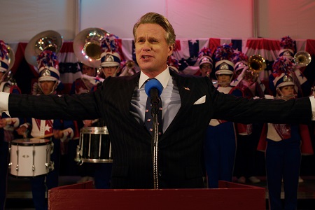 Cary Elwes as Mayor Larry Kline on 'Stranger Things' Season 3.